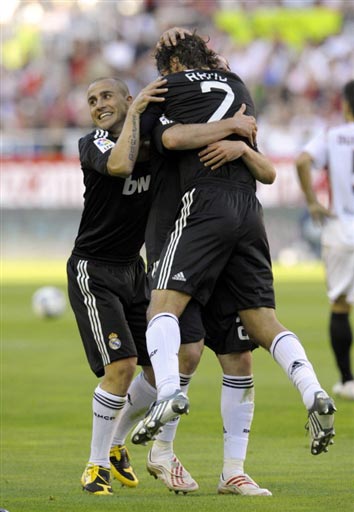 球迷带来了 球迷带来了