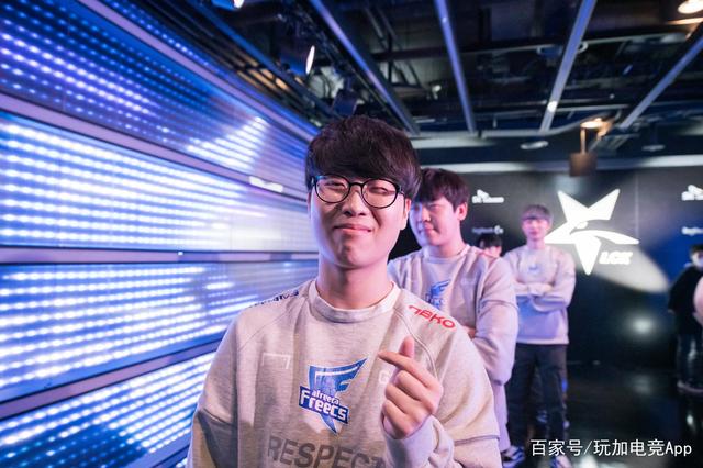 多次成功地 多次成功地