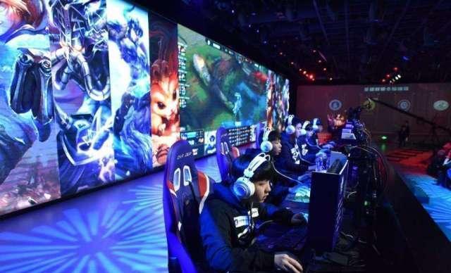 更严监管 更严监管