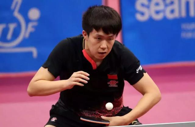 籍教练和球 籍教练和球